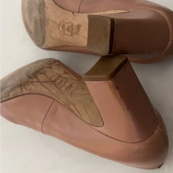 Tory Burch 'Raleigh' Leather Pump Logo Toe - Blush Oak - Picture 8 of 8